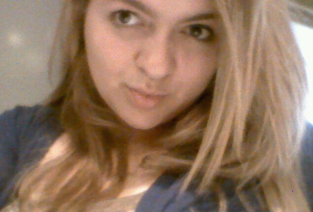 Date this voluptuous Colombia girl Viviana from Medellin CO9311