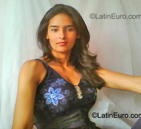 Date this gorgeous Colombia girl Maribel from Manizales CO9316