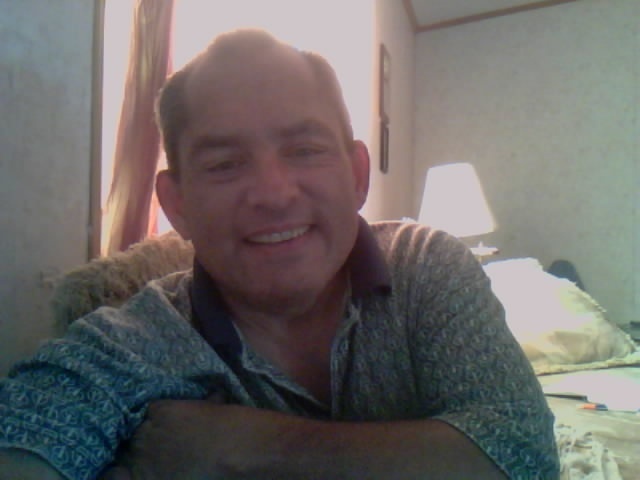 Date this voluptuous United States man Gigtwo from Center Hill US12276