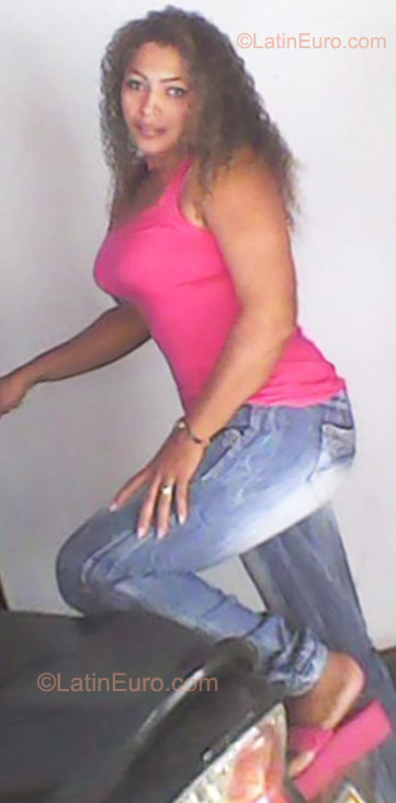 Date this passionate Colombia girl Lucidia from Buga CO9407