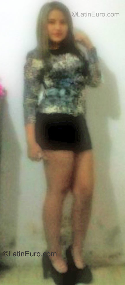 Date this sultry Colombia girl Saira from Medellin CO9473