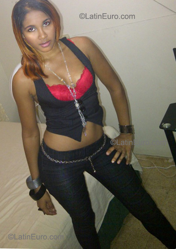 Date this beautiful Jamaica girl Jankayan from St. Elizabeth JM435