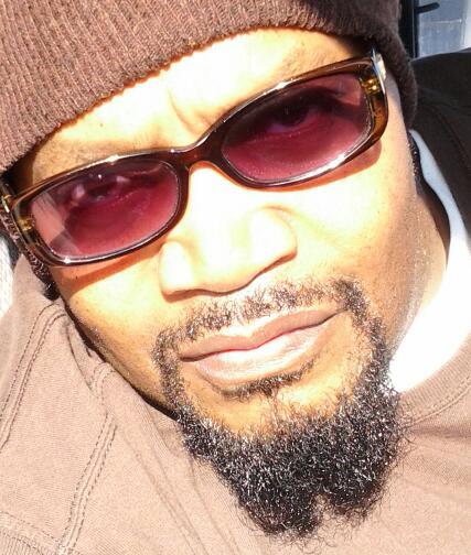 Date this stunning United States man Urmanwantz2plea from San Francisco US12339