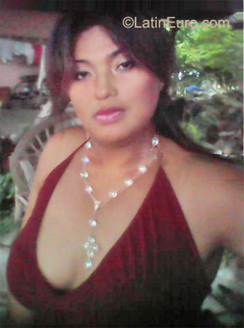 Date this happy Panama girl Maria from Panama City PA393