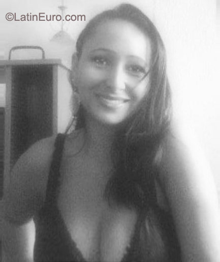 Date this sensual Colombia girl Sandra Patricia from Medellin CO9467
