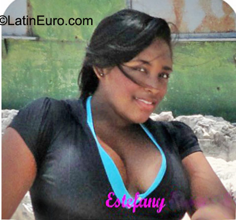Date this voluptuous Colombia girl Estefany from Cartagena CO9474