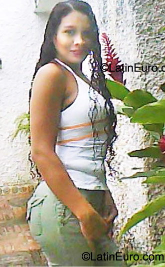 Date this georgeous Nicaragua girl Ruth from Managua NI100
