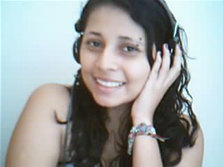 Date this young Colombia girl Joyce from Bogota CO9490