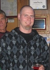 Date this tall United States man Adam from Milwaukee US12394