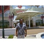 stunning United States man Carlos from Santa Rosa US12421