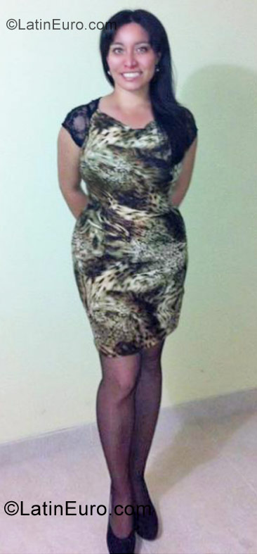 Date this good-looking Colombia girl Luna1709 from Bogota CO9796