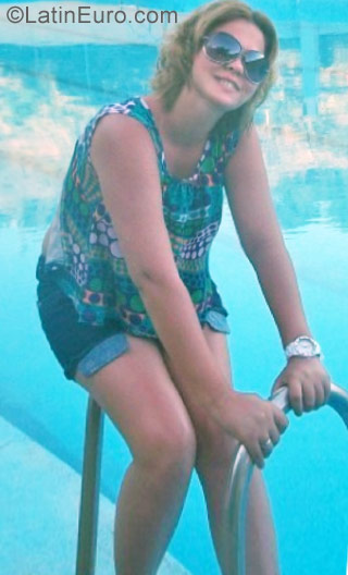 Date this lovely Brazil girl Virginia moreir from Além Paraíba BR6480