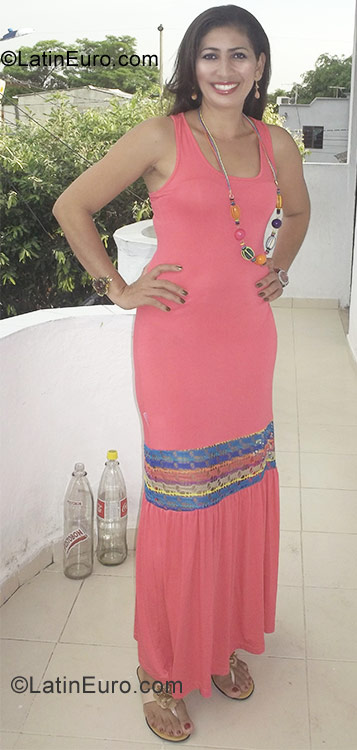 Date this passionate Colombia girl Yorce from Cartagena CO9594