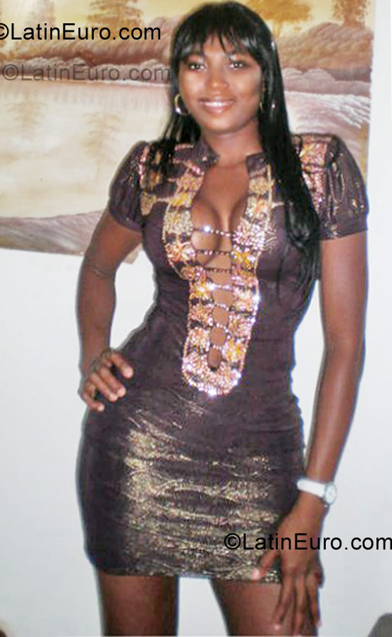 Date this stunning Colombia girl Linda from Cali CO9600