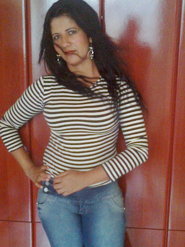 Date this nice looking Brazil girl Dirce from Mogi Das Cruzes BR6506