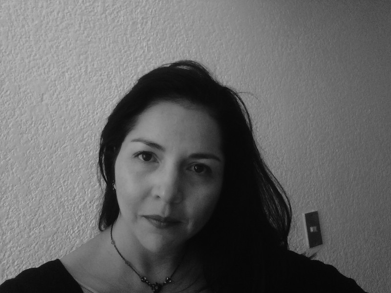 Date this hot United States girl Flor19 from Foster City US12517