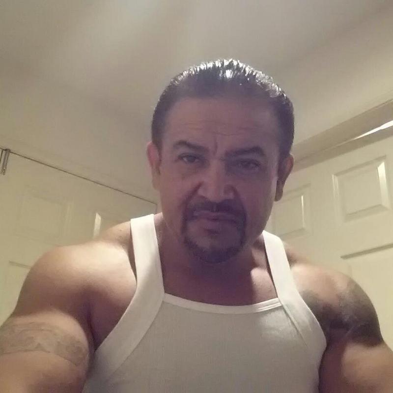 Date this gorgeous United States man Travieso69 from Newport Beach US12525
