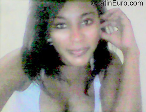 Date this beautiful Colombia girl Jessica from  CO9740