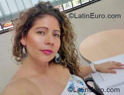 Date this beautiful Colombia girl Yuly from Ibague CO9826