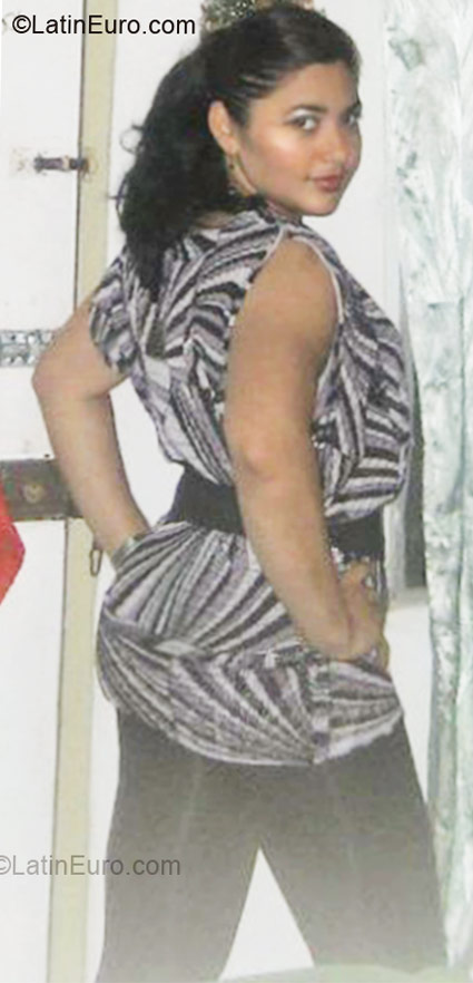 Date this funny Honduras girl Amalia from San Pedro Sula HN696