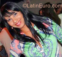 Date this gorgeous Brazil girl Alle from Goiania BR6627