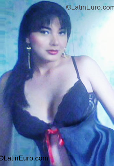 Date this tall Colombia girl Mariana from Ibague CO9886
