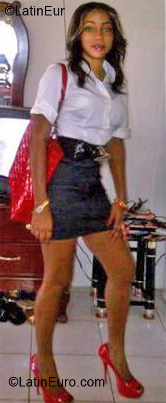 Date this stunning Jamaica girl Sandy from St. Elizabeth JM492