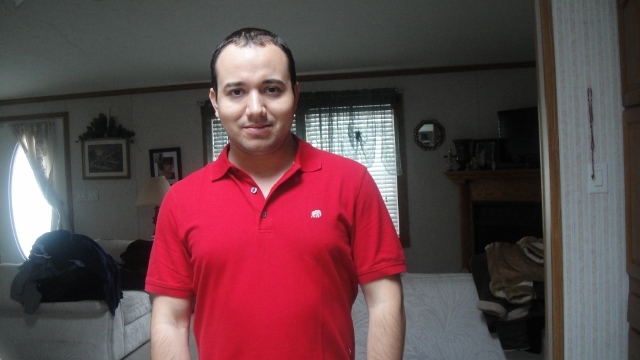 Date this tall United States man Jorge from Dekalb US12719