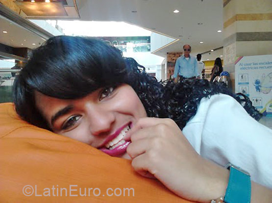 Date this gorgeous Colombia girl Fher from Medellin CO9991