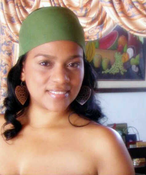 Date this funny Colombia girl Isabel from Cali CO10015