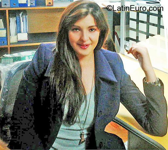 Date this athletic Colombia girl Samandi from Bogota CO10076