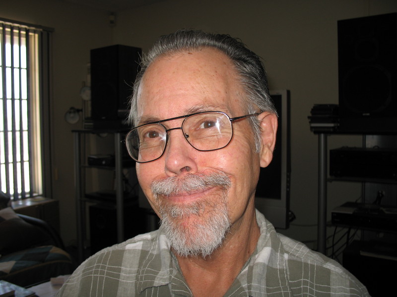 Date this lovely United States man Joseph from Desert Hot Springs US12922