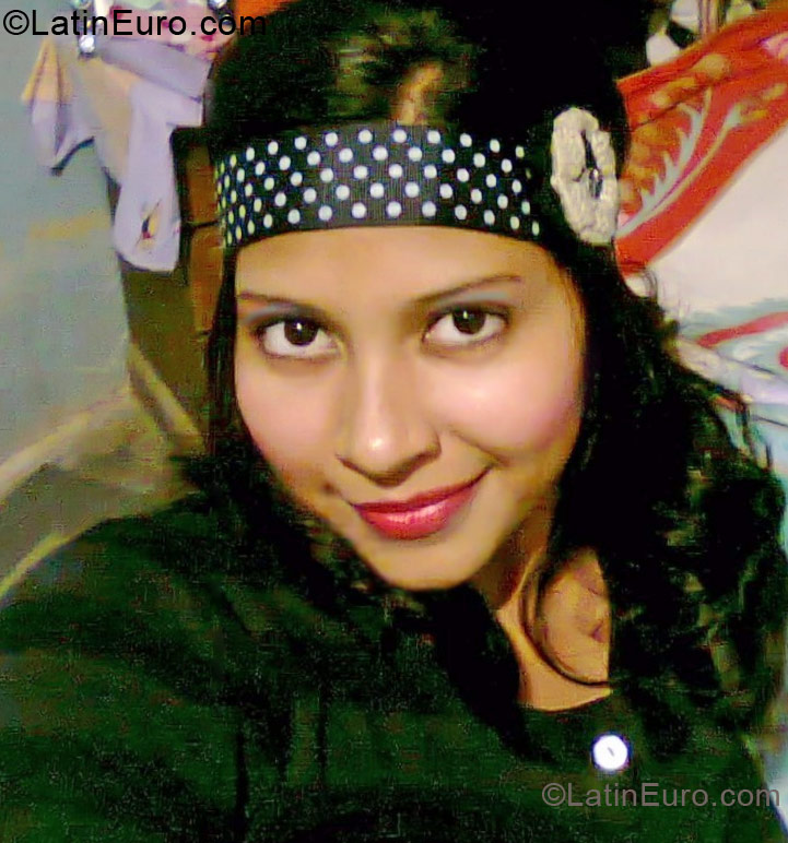Date this exotic Honduras girl Sindy from Puerto Cortes HN676