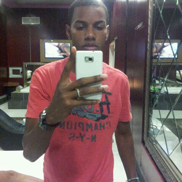 Date this pretty Dominican Republic man Diky from Villa Mella DO11196