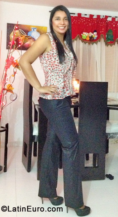 Date this delightful Colombia girl Martha from Cali CO10601