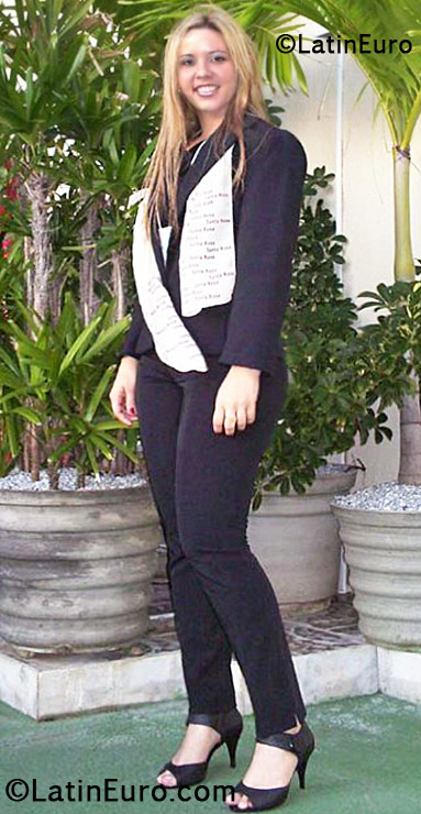 Date this athletic Brazil girl Carla from Belem BR6700