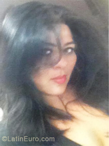 Date this stunning Mexico girl Edna from Cancun MX714