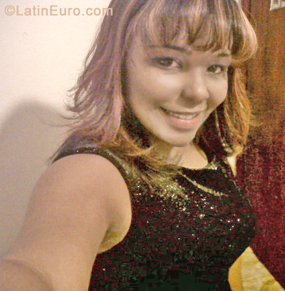 Date this tall Dominican Republic girl Swarosky from Punta Cana DO11297