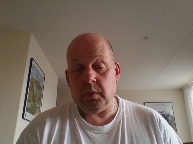 Date this hard body Netherlands man Jurrien from Winschoten NL198