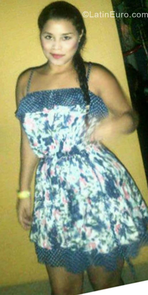 Date this cute Colombia girl Diana from Cali CO10533