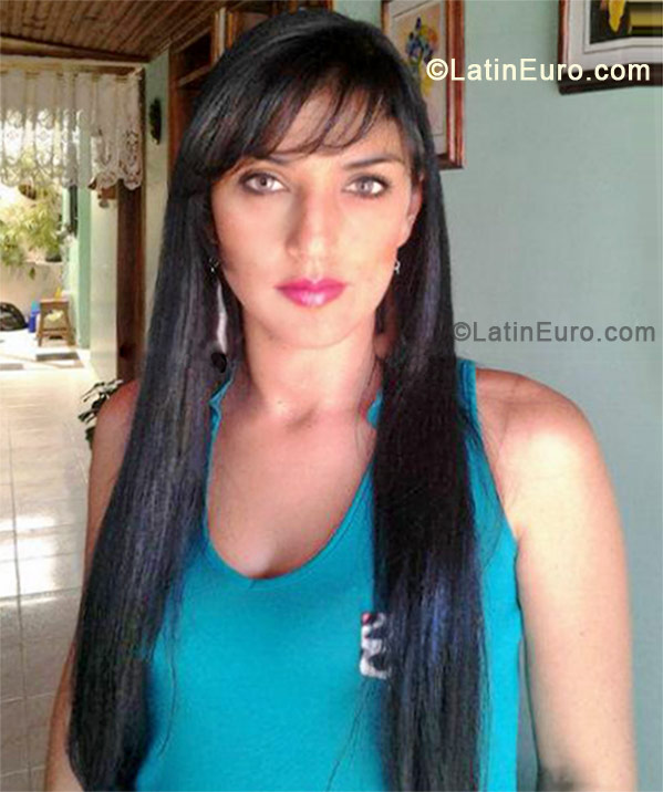 Date this attractive Colombia girl Sandra from Pereira CO10648