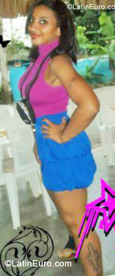 Date this exotic Dominican Republic girl Chrishy from San Francisco De Macoris DO11353