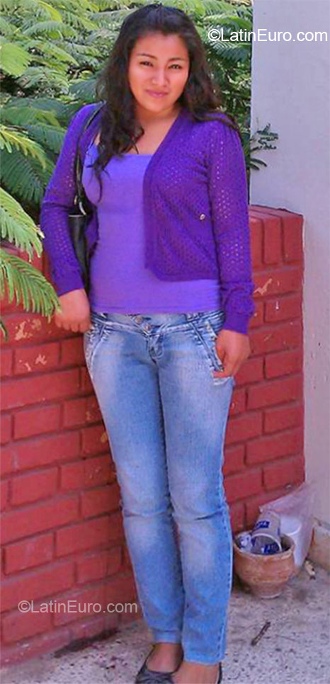 Date this happy Peru girl Maribel from Trujillo PE574
