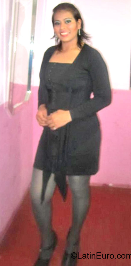Date this voluptuous Peru girl Delicia from Lima PE587