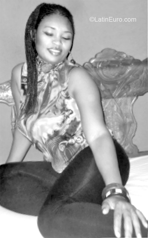 Date this pretty Jamaica girl Colleen from Kingston JM843