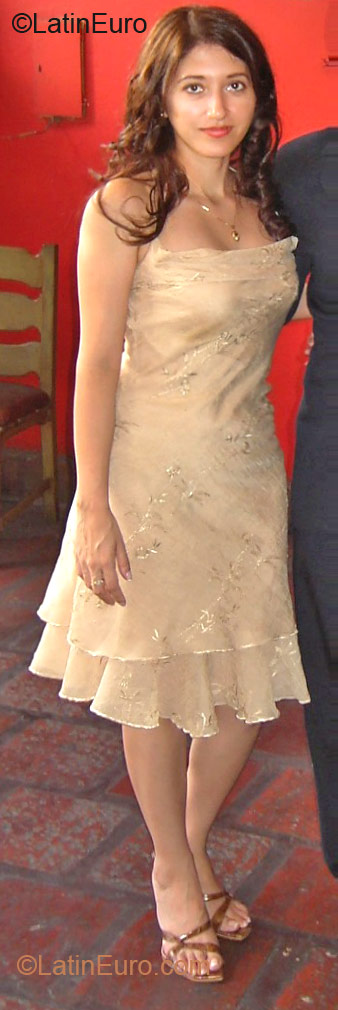 Date this voluptuous Colombia girl Karla from Bogota CO10618