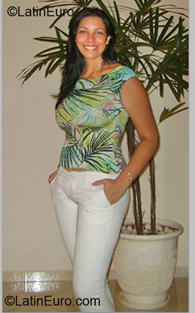 Date this gorgeous Brazil girl Poliana from Sao Paulo BR6797