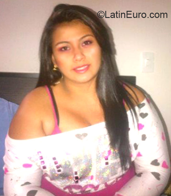Date this cute Colombia girl Mariana from Cali CO10692