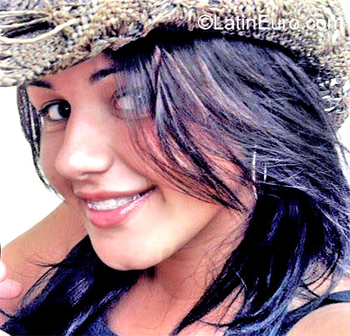 Date this fun Brazil girl Aureani from Gelileia BR6819