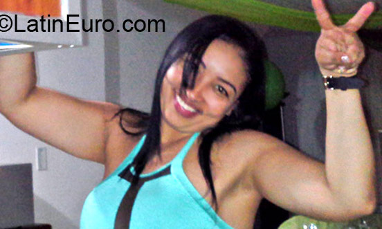 Date this georgeous Colombia girl Marta Lucia from Medellin CO10711